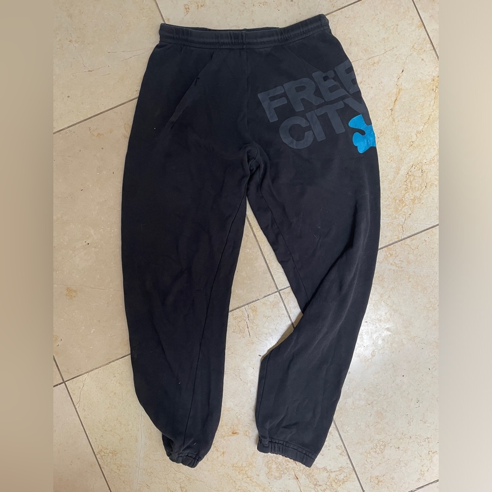 Free city sweats